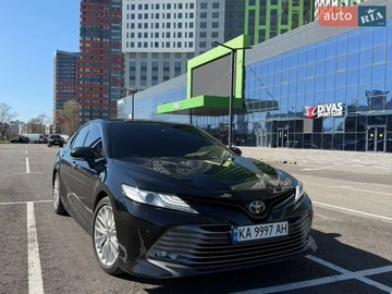 Авто Toyota Camry 2018 № 8667867
