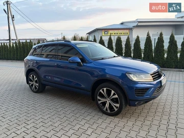 Авто Volkswagen Touareg 2017 № 8667885