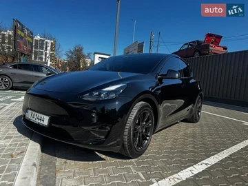 Авто Tesla Model Y 2024 № 8667896