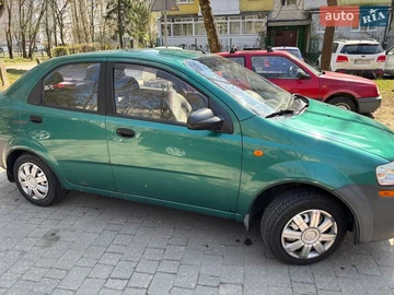 Авто Chevrolet Aveo 2004 № 8667964
