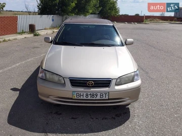 Авто Toyota Camry 2000 № 8667983