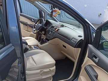 Авто Ford C-Max 2005 № 8667991