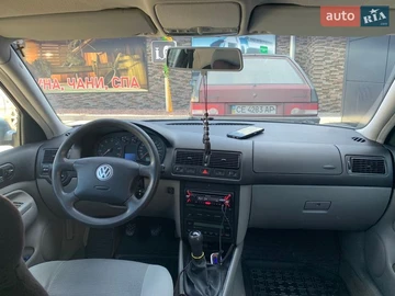 Авто Volkswagen Golf 2002 № 8668182