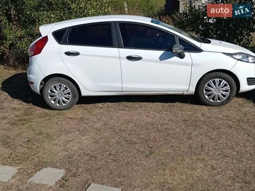 Авто Ford Fiesta 2013 № 8668252