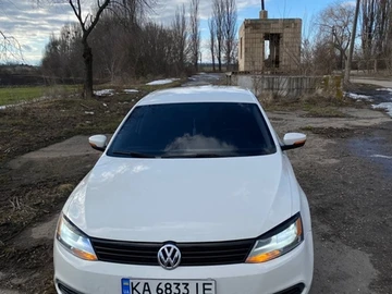 Авто Volkswagen Jetta 2012 № 8668353