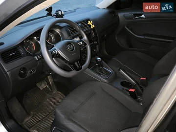Авто Volkswagen Jetta 2016 № 8668370