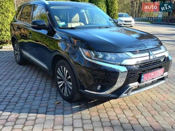 Авто Mitsubishi Outlander 2018 № 8668681