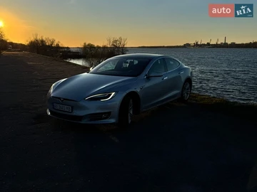 Авто Tesla Model S 2017 № 8668711