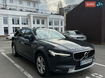 Авто Volvo V90 2017 № 8668922