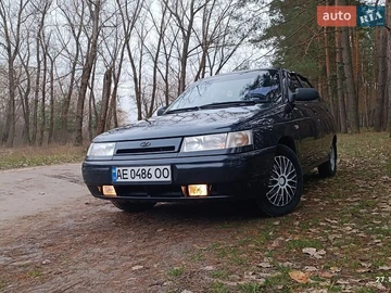 Авто ВАЗ 2112 2005 № 8669190