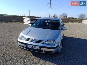 Авто Volkswagen Golf 2002 № 8669247