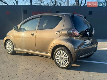 Авто Toyota Aygo 2012 № 8669252
