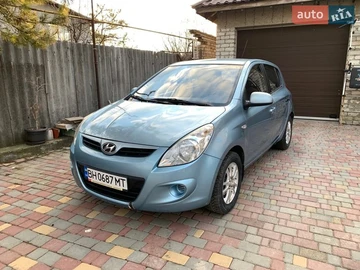 Авто Hyundai I20 2010 № 8669355