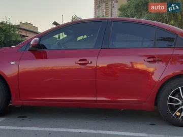 Авто Chevrolet Cruze 2011 № 8669493