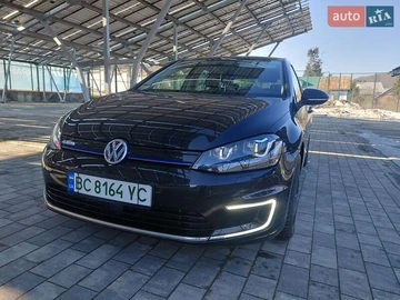 Авто Volkswagen E-Golf 2016 № 8669572