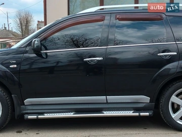 Авто Mitsubishi Outlander Xl 2008 № 8669610