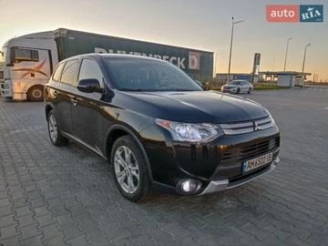 Авто Mitsubishi Outlander 2015 № 8669653