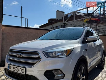 Авто Ford Escape 2018 № 8670025