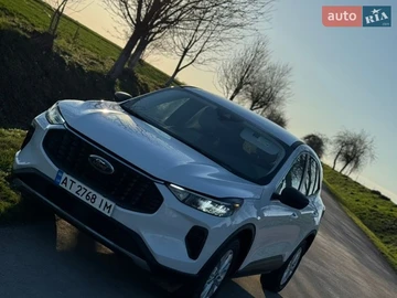 Авто Ford Escape 2024 № 8670107