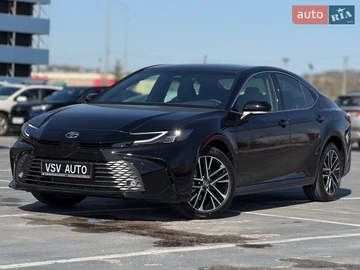 Авто Toyota Camry 2025 № 8670111