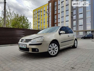 Авто Volkswagen Golf 2004 № 8670116