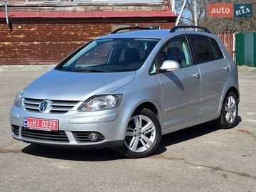 Авто Volkswagen Golf Plus 2008 № 8670124