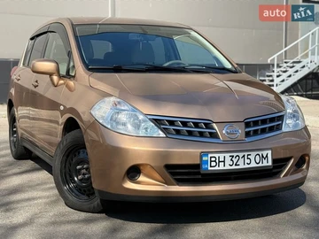 Авто Nissan Tiida 2010 № 8670211