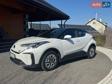 Авто Toyota Izoa 2022 № 8670345