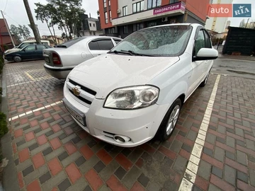 Авто Chevrolet Aveo 2008 № 8670379