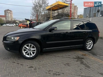 Авто Volvo V50 2005 № 8670401