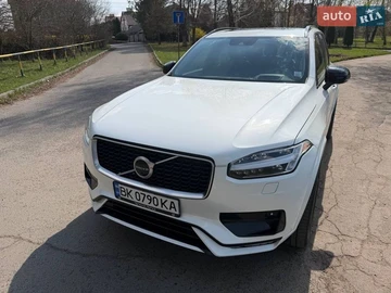 Авто Volvo Xc90 2019 № 8670573