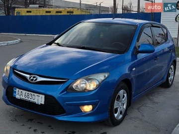 Авто Hyundai I30 2010 № 8670736