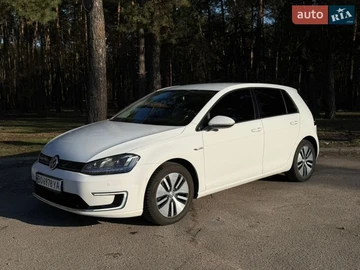 Авто Volkswagen E-Golf 2014 № 8670785