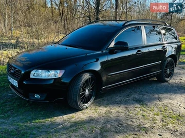 Авто Volvo V50 2011 № 8670792