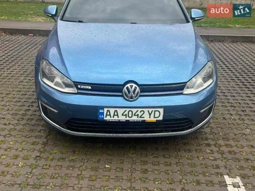 Авто Volkswagen E-Golf 2016 № 8670831