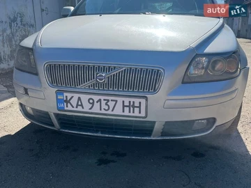 Авто Volvo V50 2005 № 8671180
