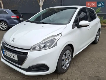 Авто Peugeot 208 2016 № 8671395