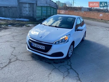 Авто Peugeot 208 2017 № 8671401