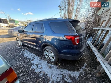 Авто Ford Explorer 2016 № 8671414