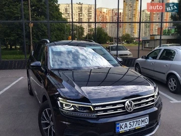 Авто Volkswagen Tiguan 2018 № 8671551