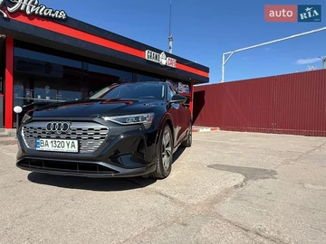 Авто Audi Q8 E-Tron 2023 № 8671595