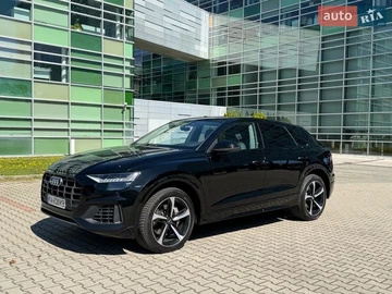 Авто Audi Q8 2020 № 8671598