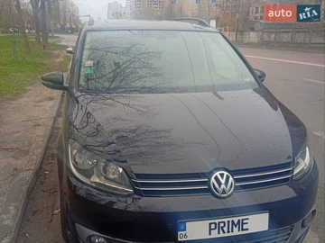 Авто Volkswagen Touran 2010 № 8671920