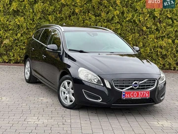 Авто Volvo V60 2012 № 8671952