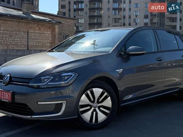 Авто Volkswagen E-Golf 2018 № 8672150