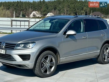 Авто Volkswagen Touareg 2015 № 8672206