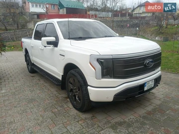 Авто Ford F-150 2022 № 8672397