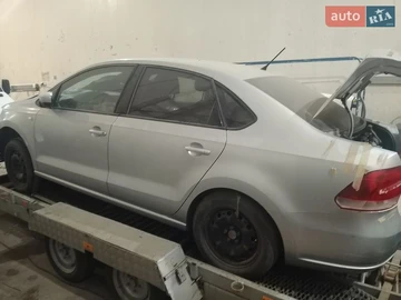 Авто Volkswagen Polo 2014 № 8672433