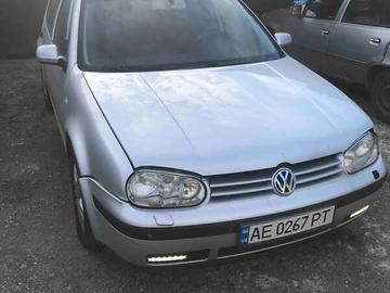 Авто Volkswagen Golf 2004 № 8672457