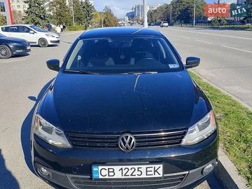 Авто Volkswagen Jetta 2012 № 8672529
